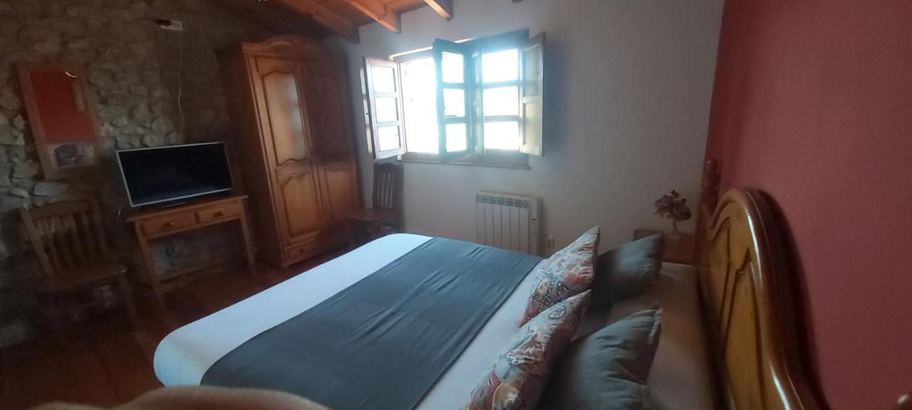 Ablanera 2 Guest House Onís Eksteriør bilde